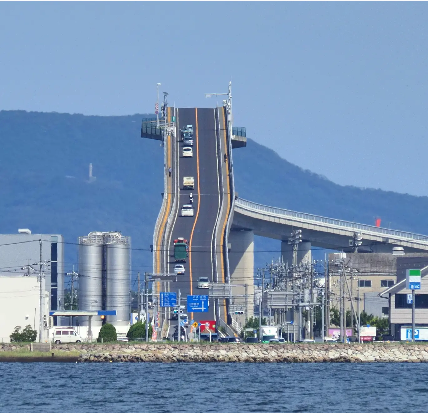 江島大橋の写真